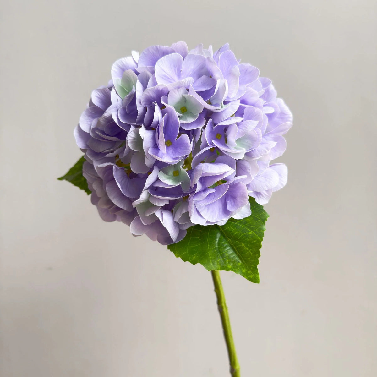 Artificial Hydrangea Stem Realistic Petals Maintenance-Free