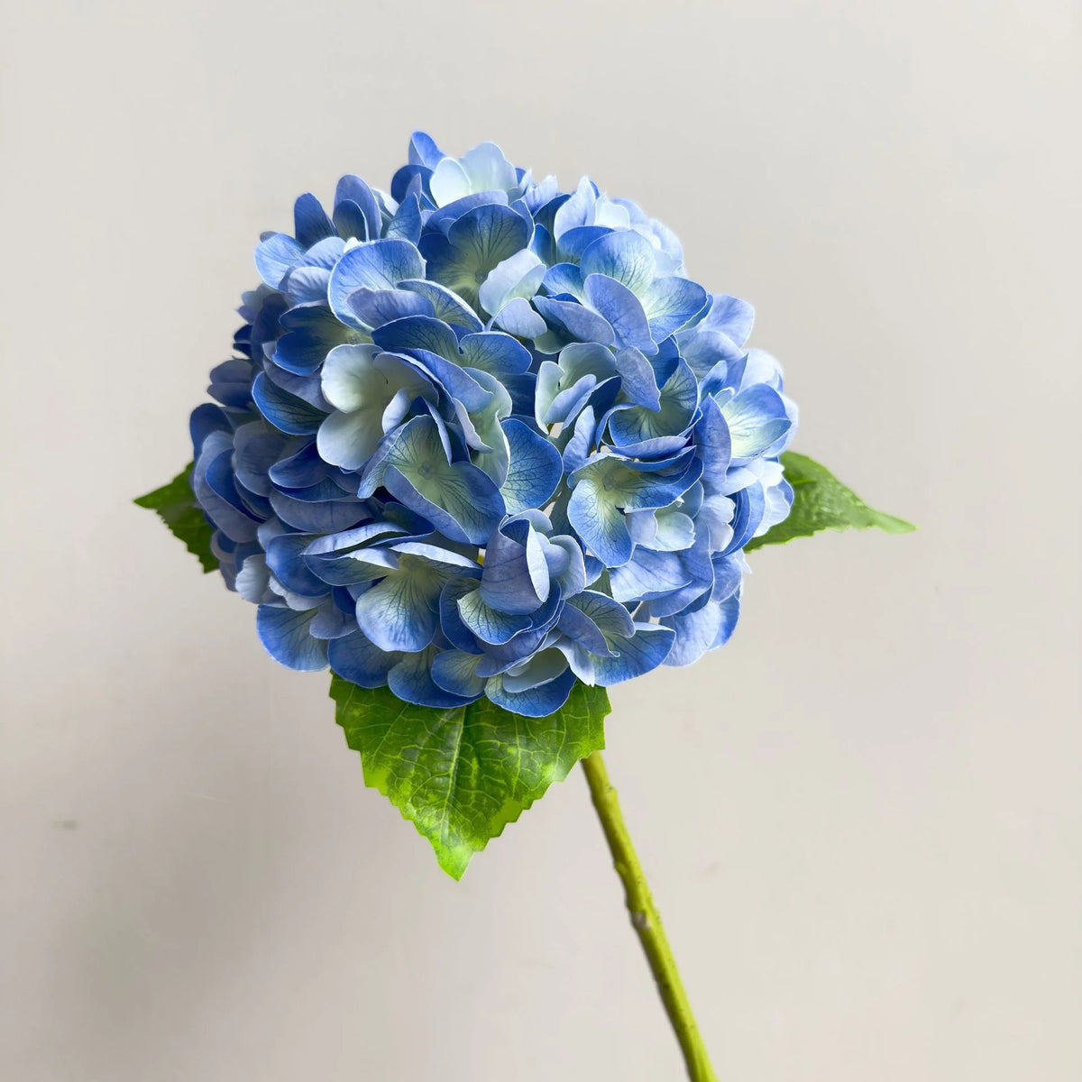 Artificial Hydrangea Stem Realistic Petals Maintenance-Free