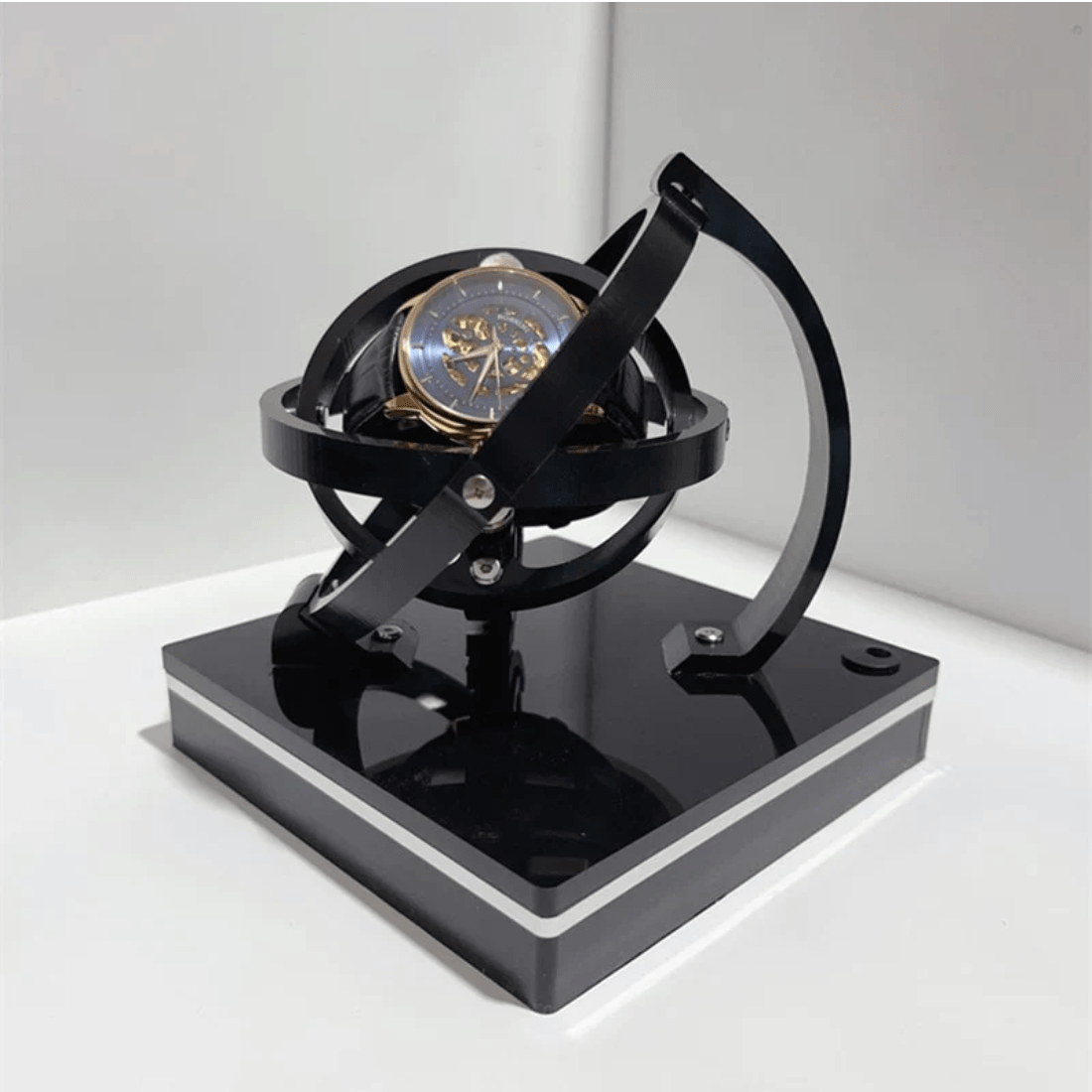 Automatic Watch Winder Whisper-Quiet Universal Compatibility Compact Display