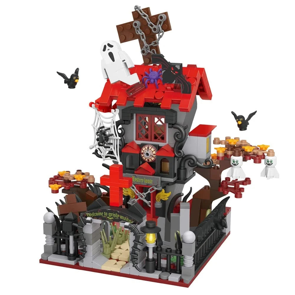 Building Block Set Haunted Cabin Over 700 Pieces