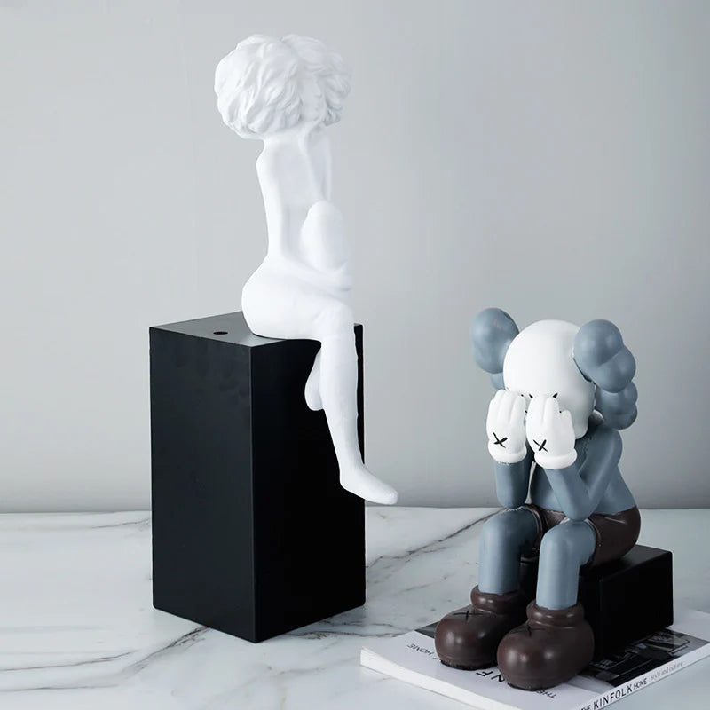 Figurative Sculpture Resin Compact