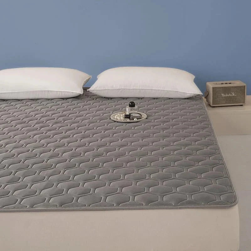 Mattress Pad Temperature-Regulating Quilted Air-Channel Anti-Slip Backing