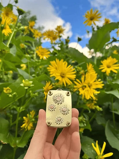 Mini Flower Press Compact Portable 10 Reusable Blotting Papers