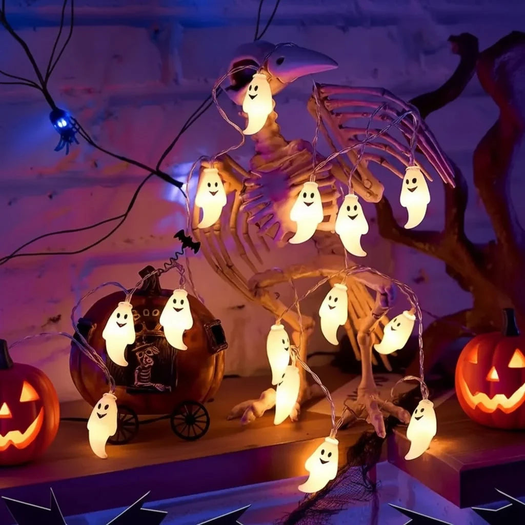 Outdoor String Lights Ghost-Shaped Battery-Operated & Weather-Resistant