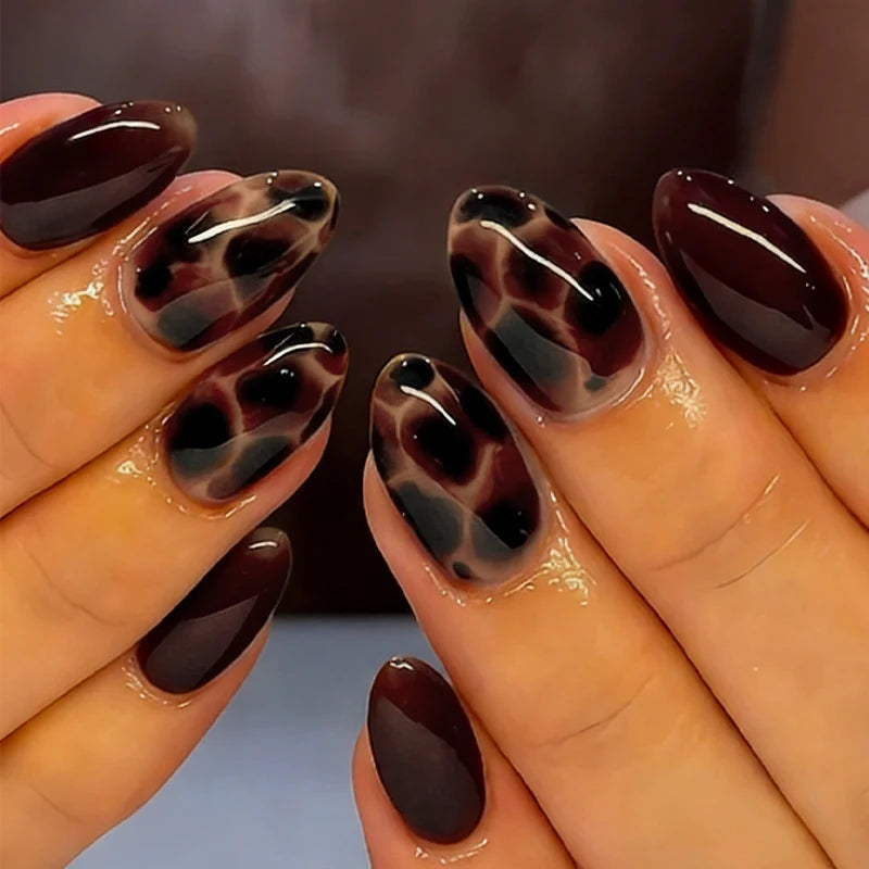 Press-On Nail Set Elegant Leopard Pattern Easy Application