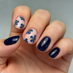 Press-On Nail Set Festive Designs & Gel Polish