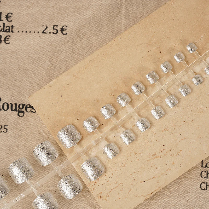 Press-On Nail Set Glittery Finish Multiple Sizes Easy Application