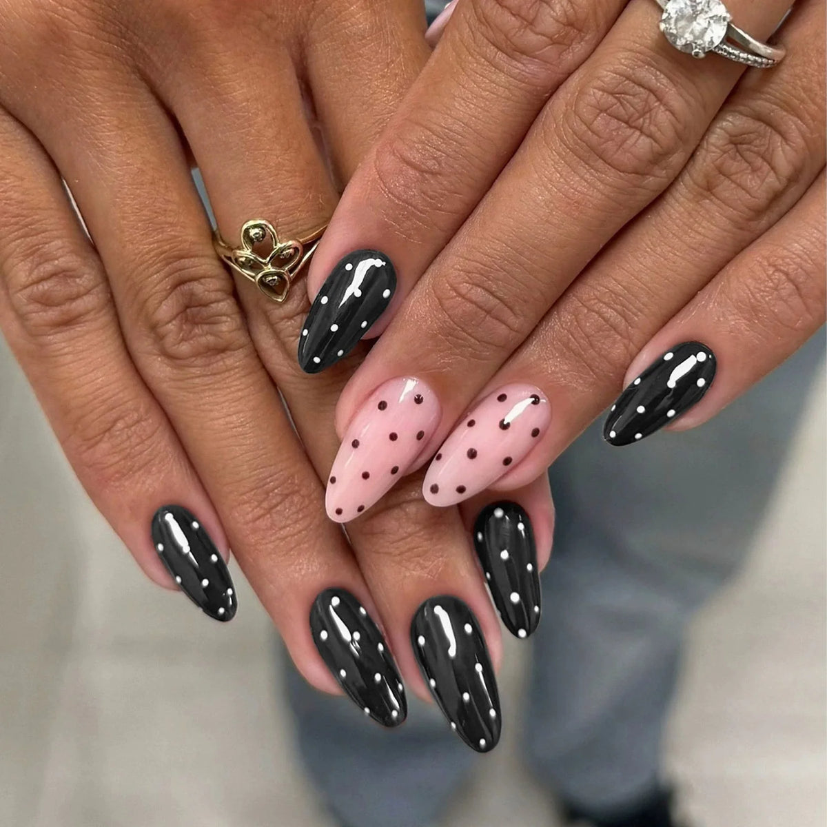 Press-On Nail Tips Geometric Design Adhesive Tabs