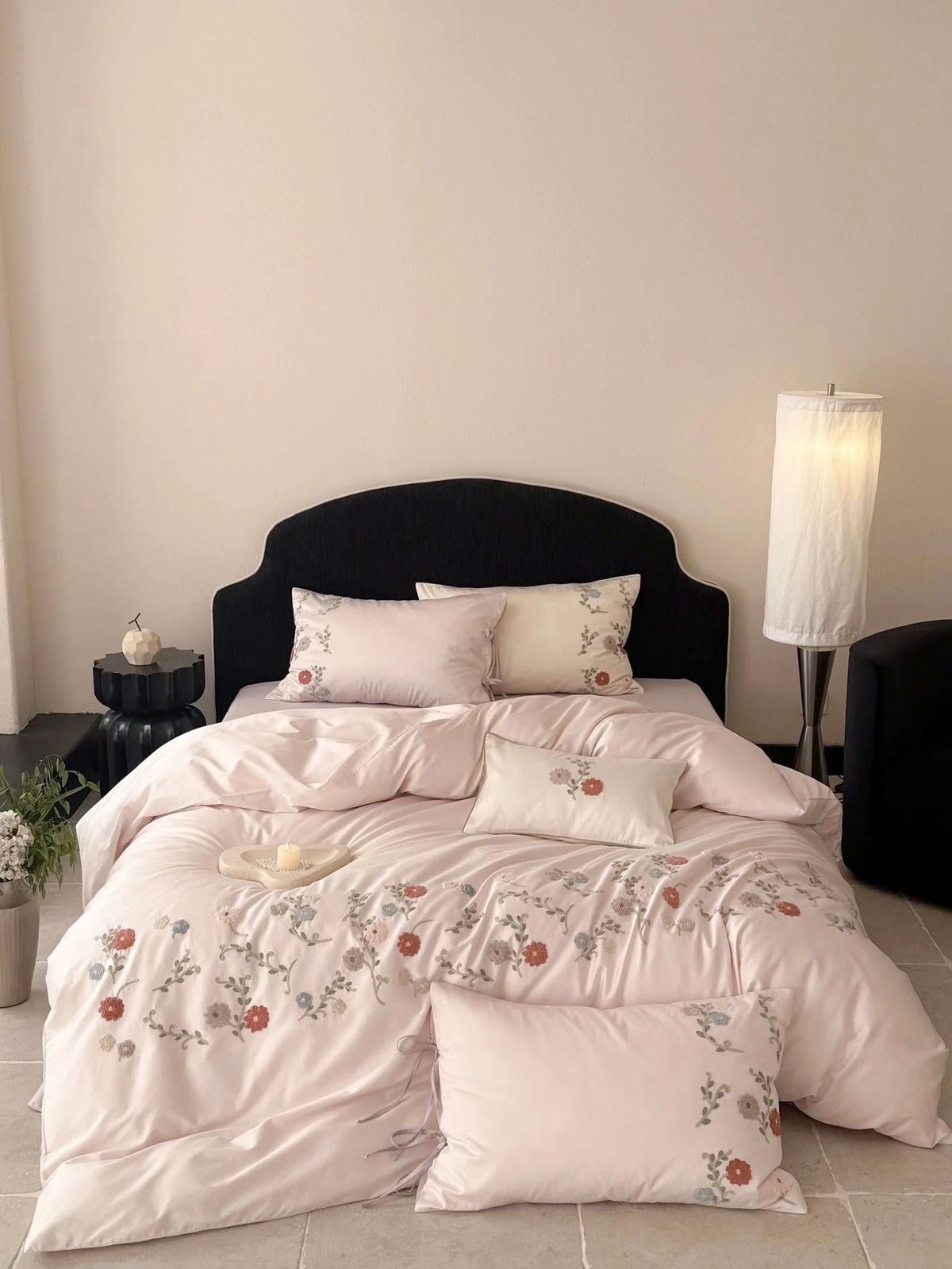 Satin Bedding Set Floral Embroidery Temperature Regulating