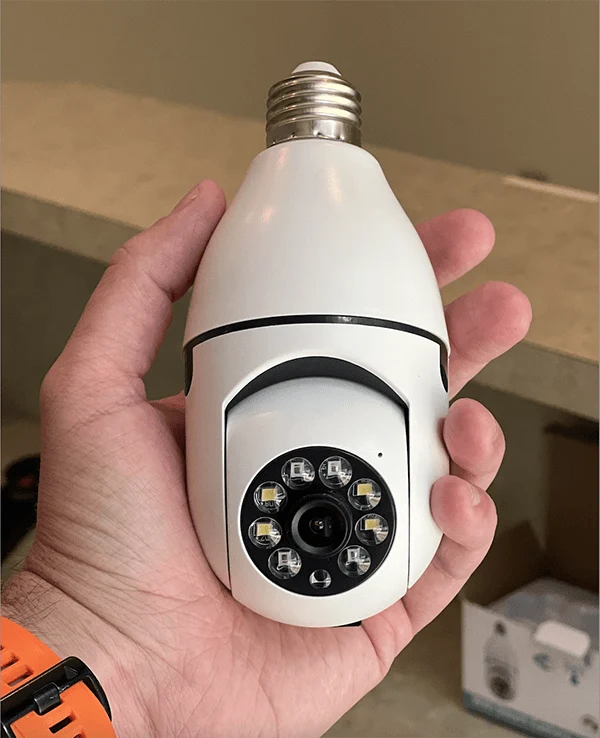 Security Camera Bulb E27 Night Vision & Motion Tracking