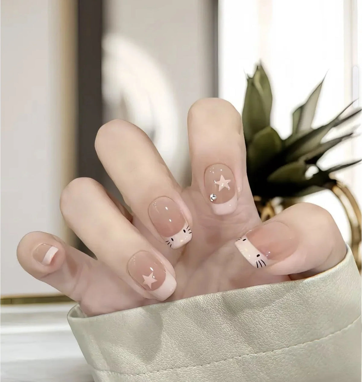 Stiletto Nail Extensions Artistic Designs & Easy Application