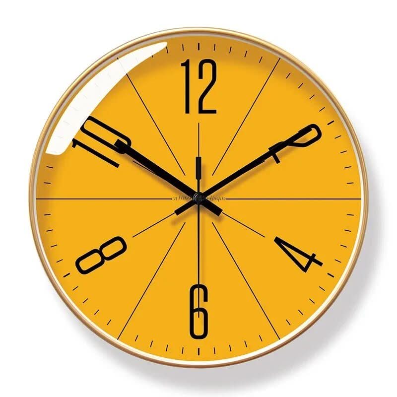 Wall Clock Silent Quartz Movement High-Contrast Numerals