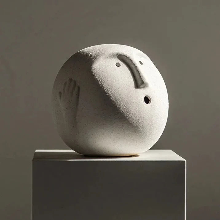 SereneVisage Minimalist Ceramic Face Art - 15cm Contemporary Decor